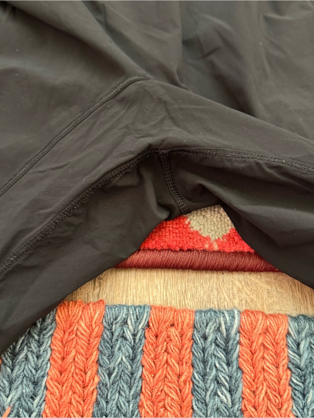 Lululemon Sun Setter Black Jogger Track Pants - Picture 6 of 7